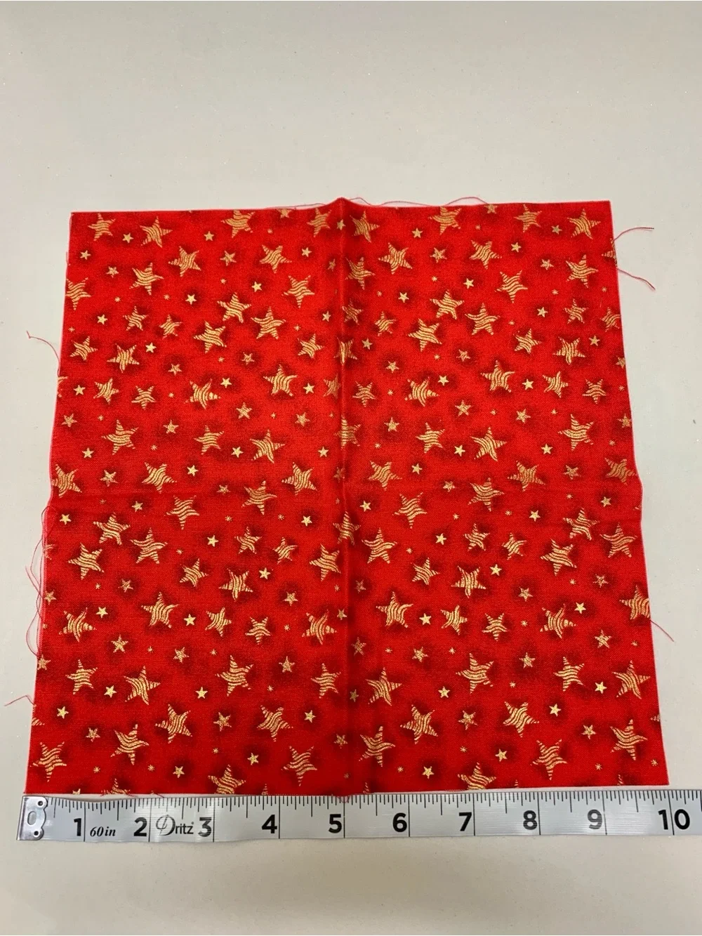 Christmas Holiday Cotton Quilting Fabric Scrap Remnants Lot, 13 Prints Nostalgic